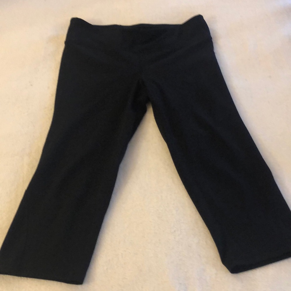 GAP FIT BLACK CAPRIS